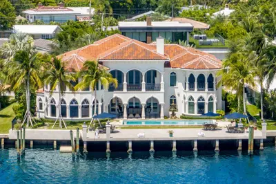 745 Middle River Drive, Fort Lauderdale – Single Family Residence for sale