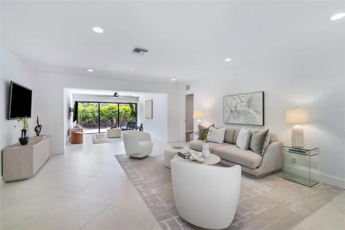 Photo 4 at 2280 NE 62nd Street, Fort Lauderdale