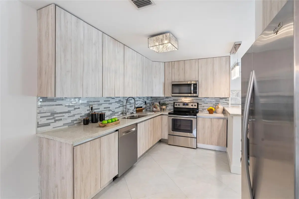 Photo 6 at 2280 NE 62nd Street, Fort Lauderdale