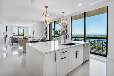 701 S Olive Avenue 1219, West Palm Beach – Condominium for sale