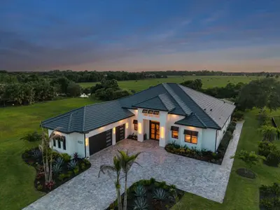 1023 W POLO GROUNDS Drive, Vero Beach – Single Family Residence for sale