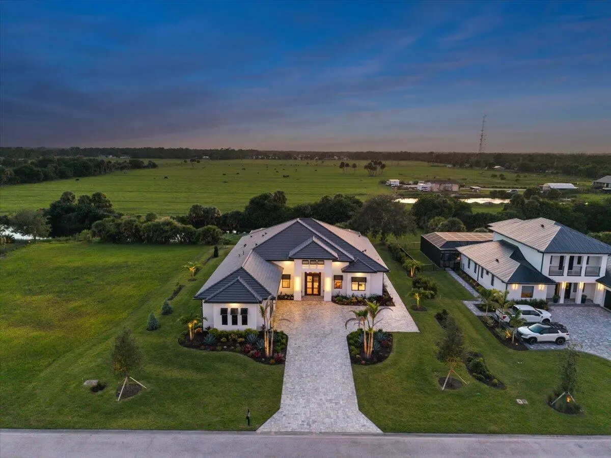 052-DJI_20260810201815_0140_D at 1023 W POLO GROUNDS Drive, Vero Beach