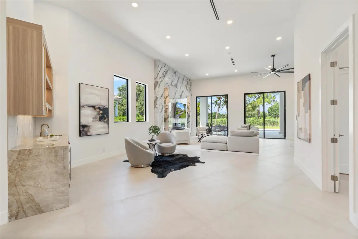 14-2525 Seminole Circle WPB, FL-100 at 2525 Seminole Circle, West Palm Beach
