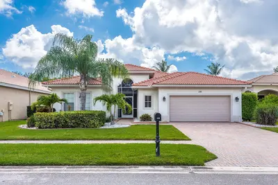 116 BELLA VISTA Way, Royal Palm Beach – leased