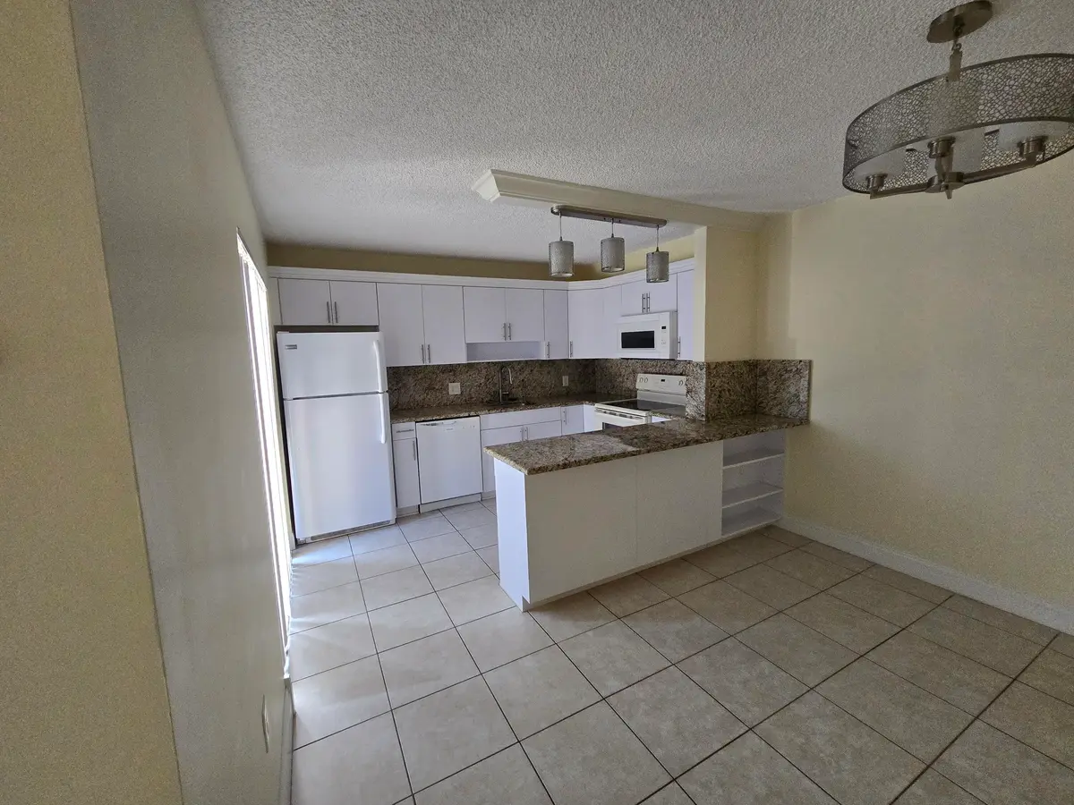 Kitchen at 3232 MERIDIAN Way B, Palm Beach Gardens