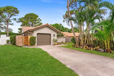 1310 NW 22ND Avenue, Delray Beach – Single Family Residence for sale