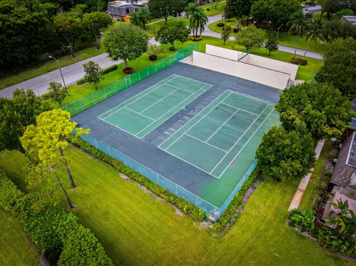 35_dji_20250924204317_0101_d at 1524 FOREST LAKES Circle A, West Palm Beach