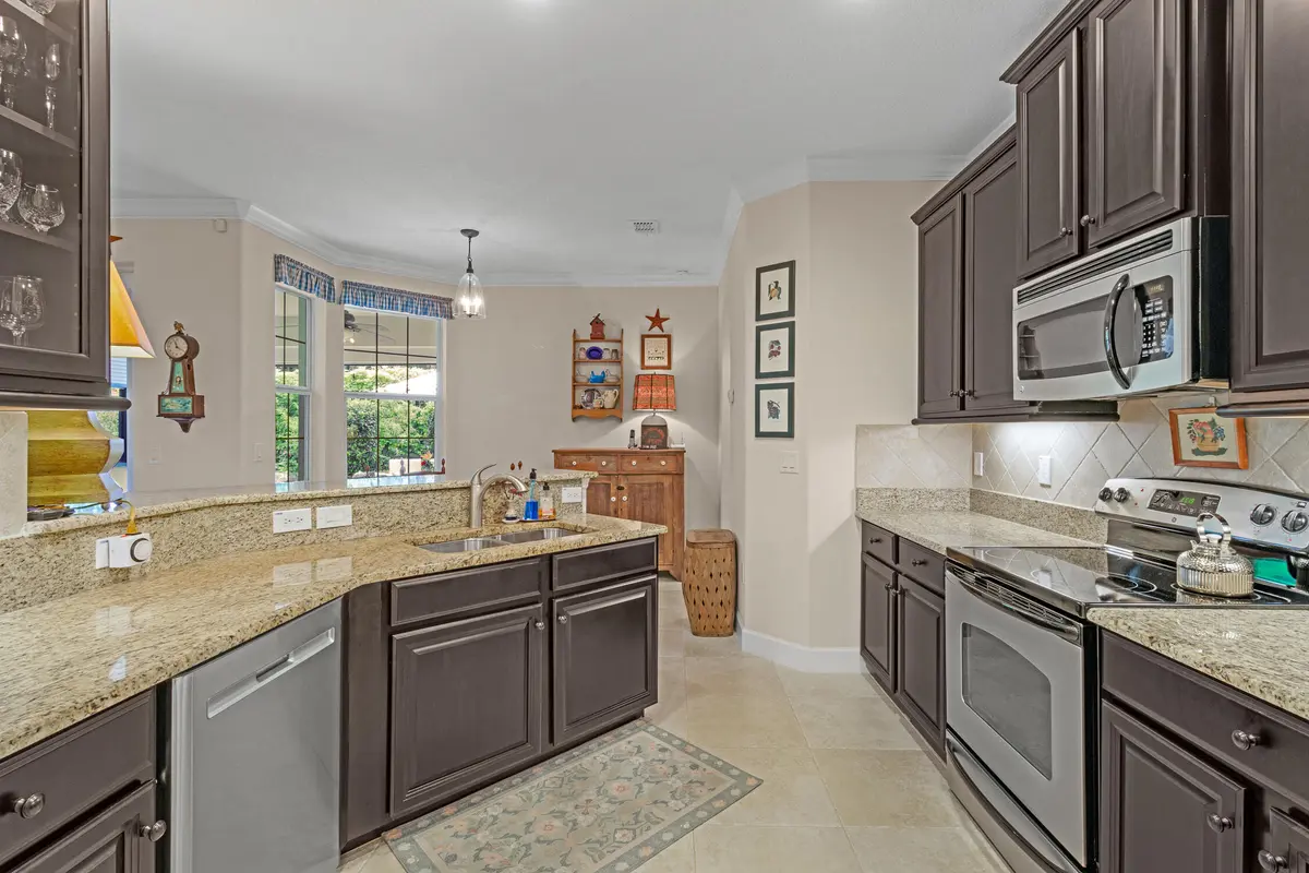 4241 Diamond Square, Vero Beach, FL – photo 4