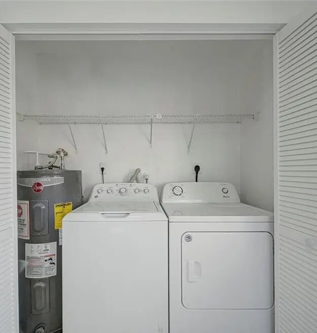 221 laundry at 221 SW 78TH Place 221/231, Miami