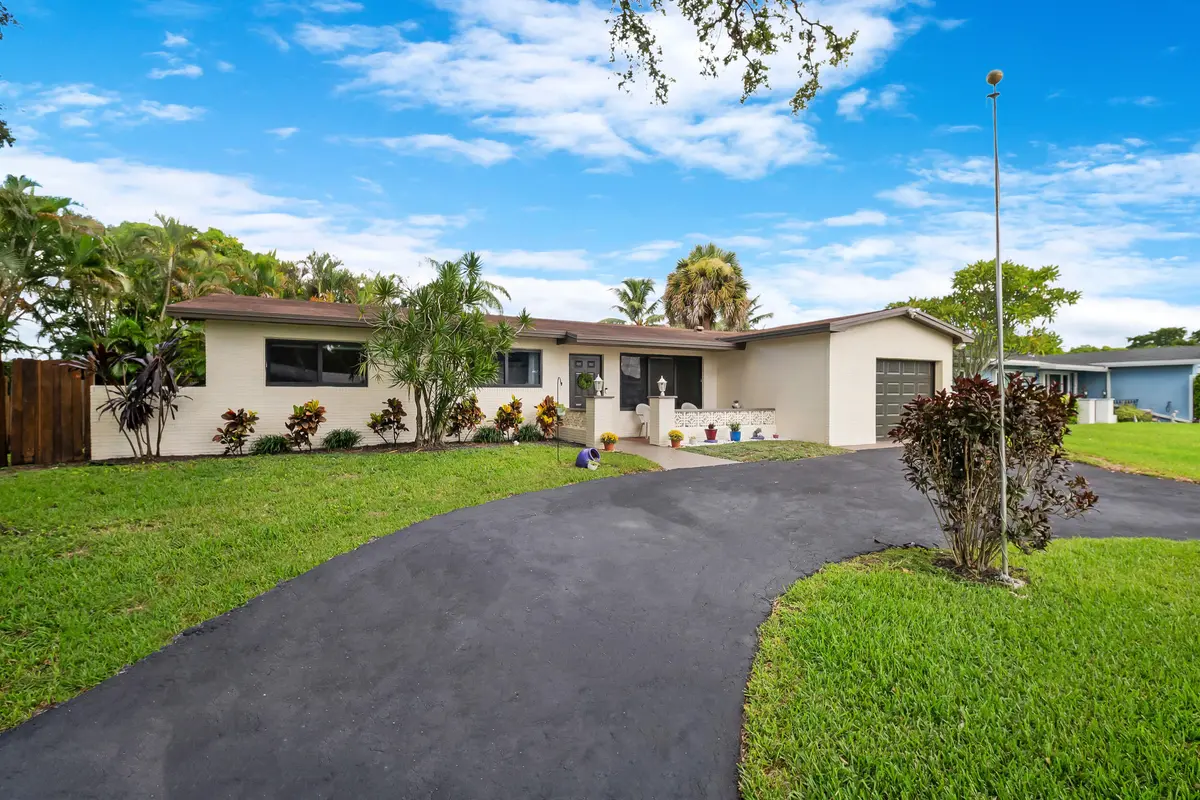 Front of Home at 510 NW 93rd Terrace, Pembroke Pines