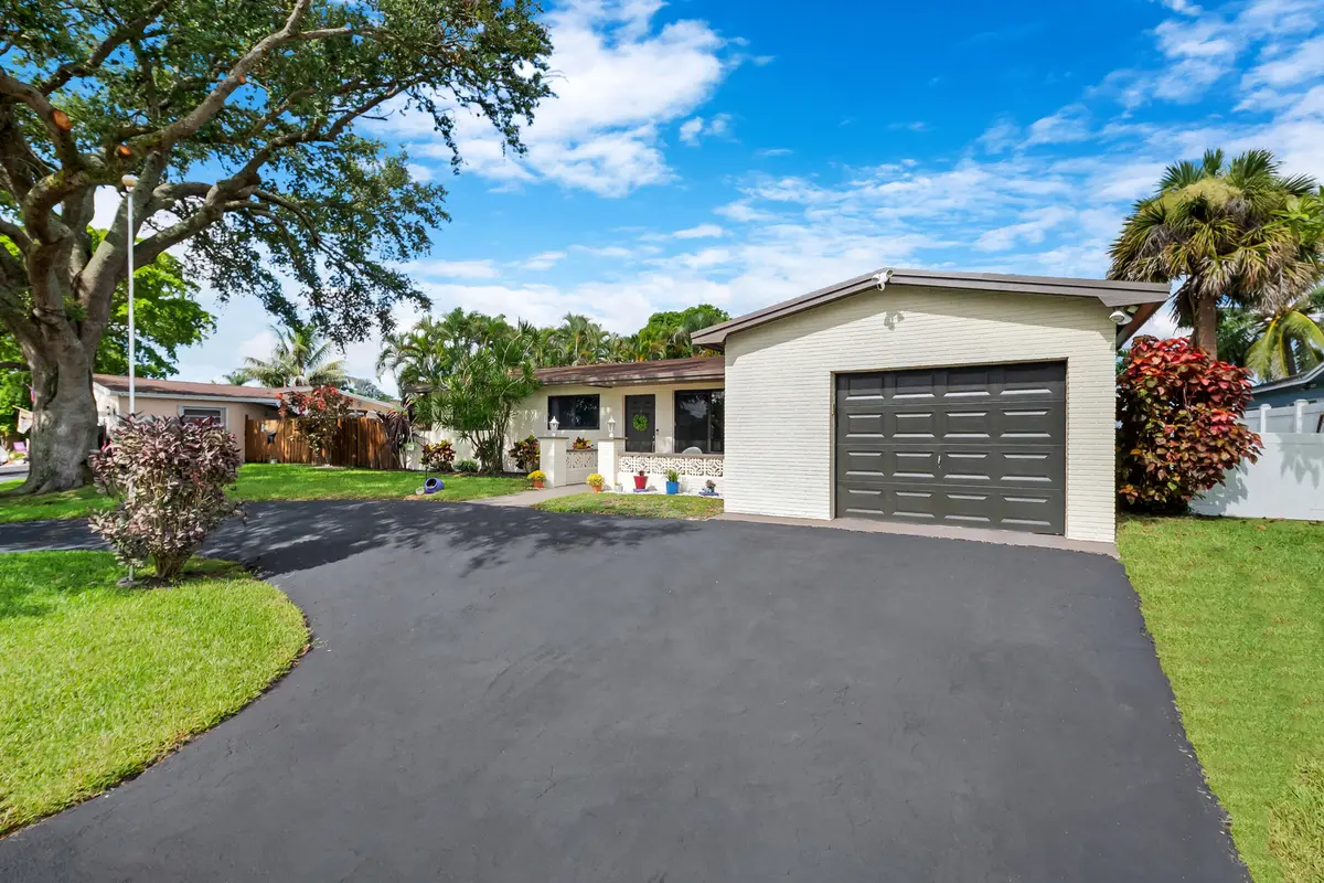 Front of Home at 510 NW 93rd Terrace, Pembroke Pines