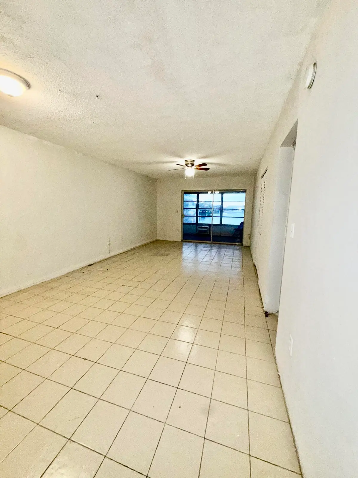 IMG_6063 at 300 NE 191st Street 217, Miami