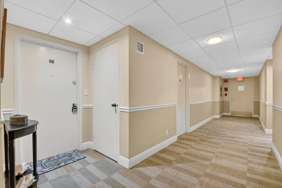 Entrance Foyer at 1000 LOWRY Street 1F, Delray Beach