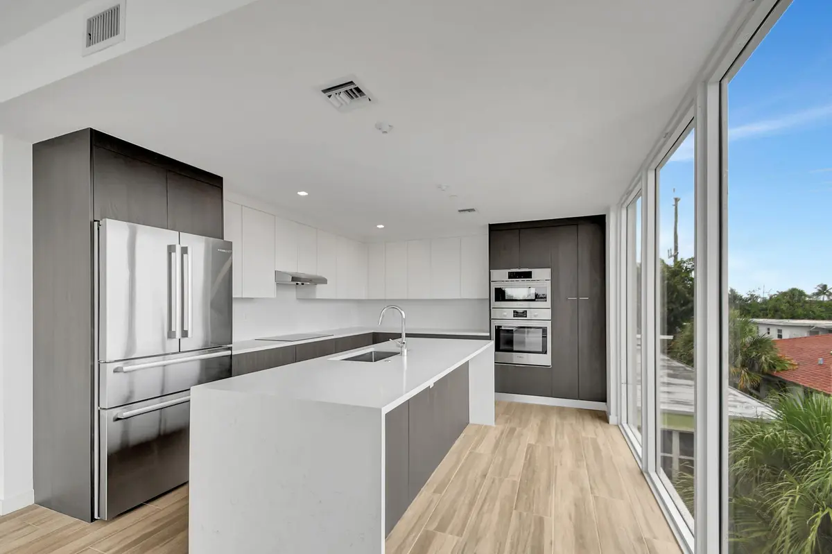 15-web-or-mls-Apartment (16) at 117 Lake Avenue Unit 304, Lake Worth Beach