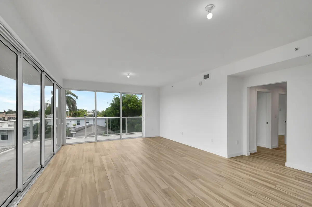 7-web-or-mls-Apartment (8) at 117 Lake Avenue Unit 304, Lake Worth Beach