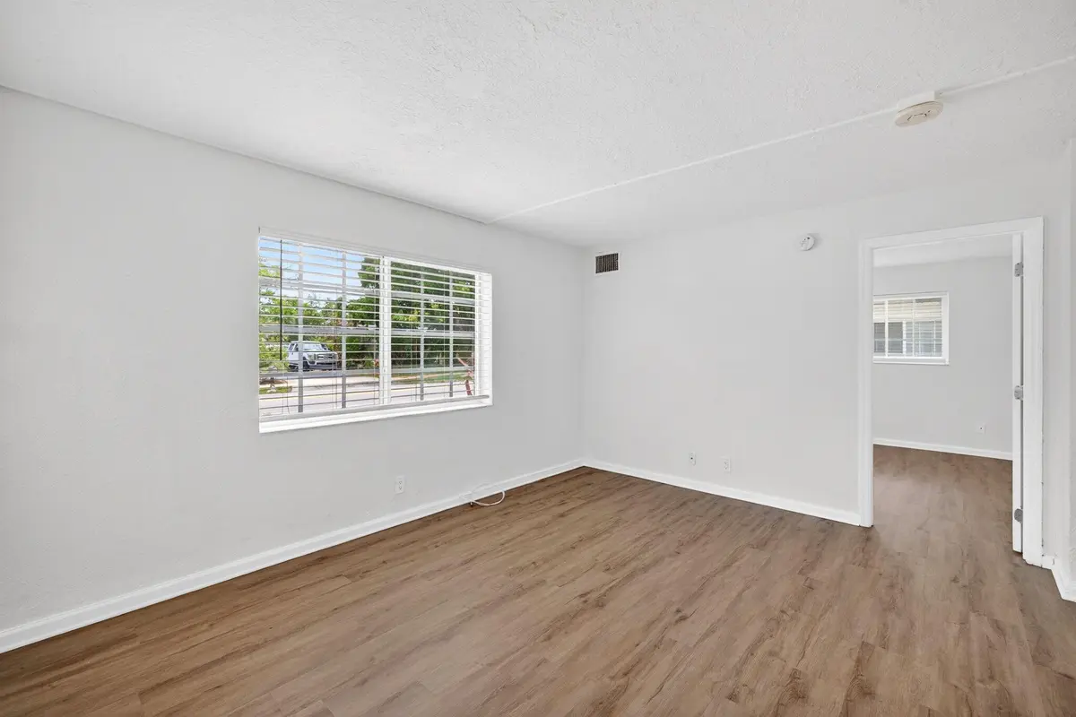 6-web-or-mls-699A0860 at 3201 NE 7th Avenue C, Pompano Beach