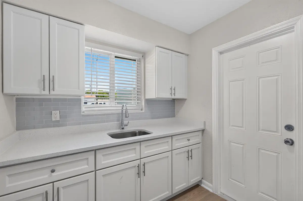 9-web-or-mls-8I8A9642 at 3201 NE 7th Avenue C, Pompano Beach