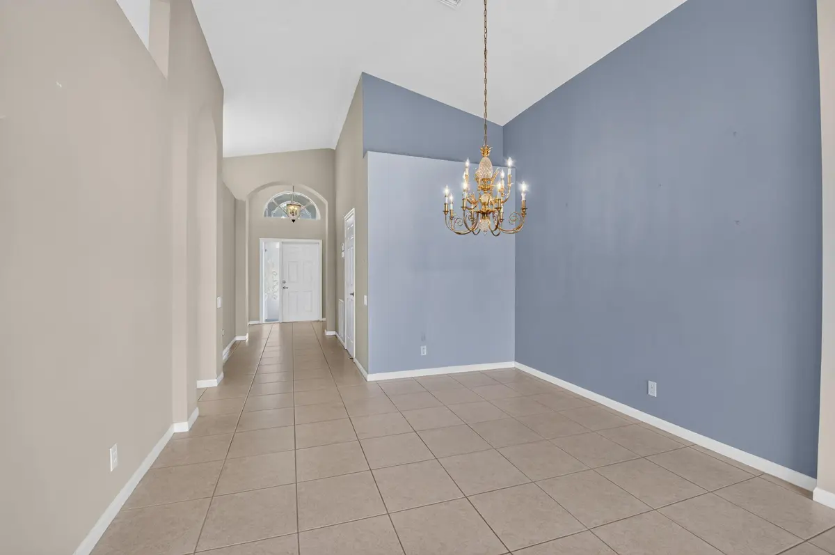 Dining area at 6839 Lismore Avenue, Boynton Beach