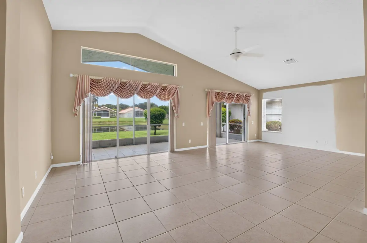 Great room at 6839 Lismore Avenue, Boynton Beach