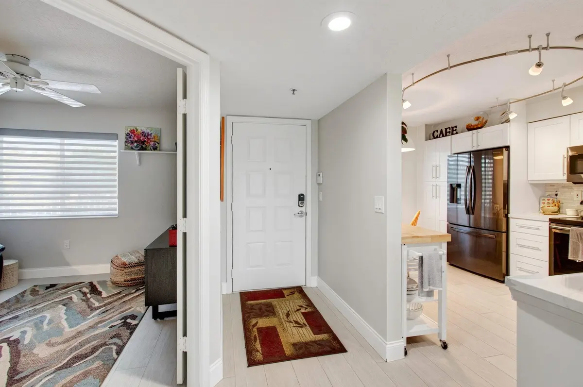 7-web-or-mls-DSC_6879 at 5746 CRYSTAL SHORES Drive 303, Boynton Beach