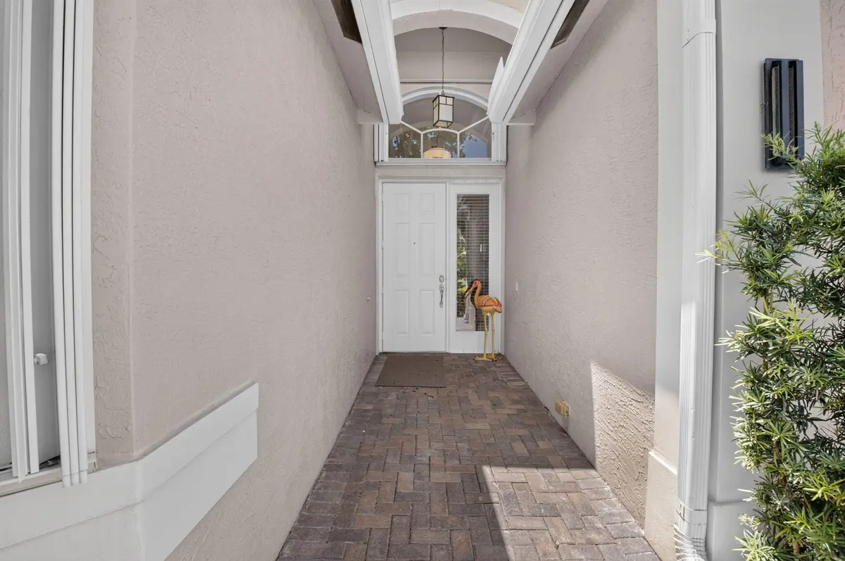 Beautiful entrance at 6674 Camarillo Terrace Lane, Delray Beach