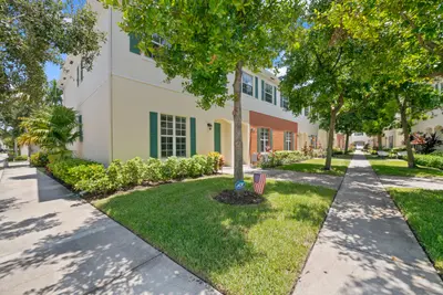701 SW 1ST Terrace, Pompano Beach – Townhouse for sale