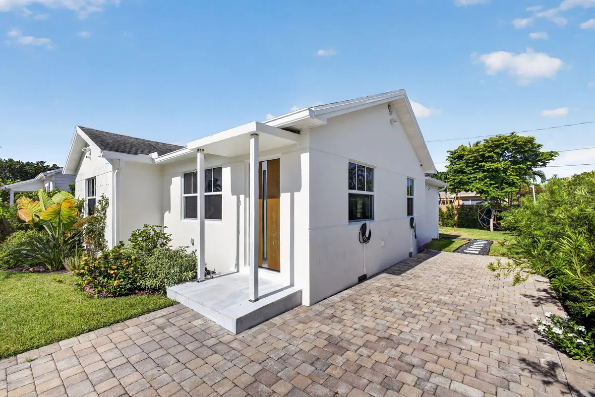 11-web-or-mls-5D1A1852 at 1309 N PALMWAY, Lake Worth Beach