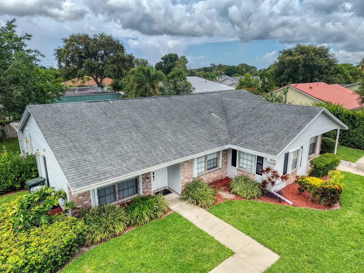 1 Exterior Front (2) at 1350 Riverside Circle Unit 1, Wellington