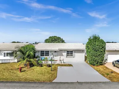 1907 SW 22ND Avenue, Boynton Beach – Single Family Residence for sale