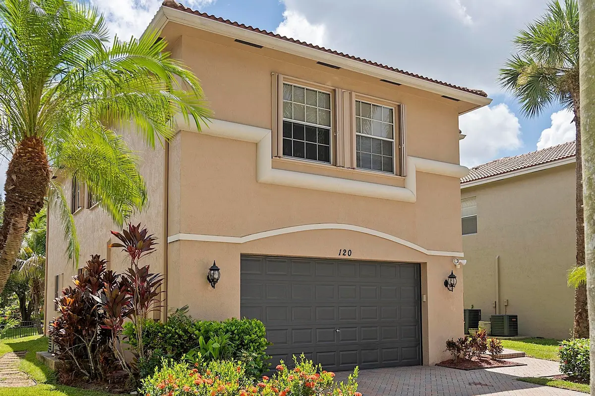 120 NW 117th Ter, Plantation, FL 33325 - at 120 NW 117TH Terrace, Plantation