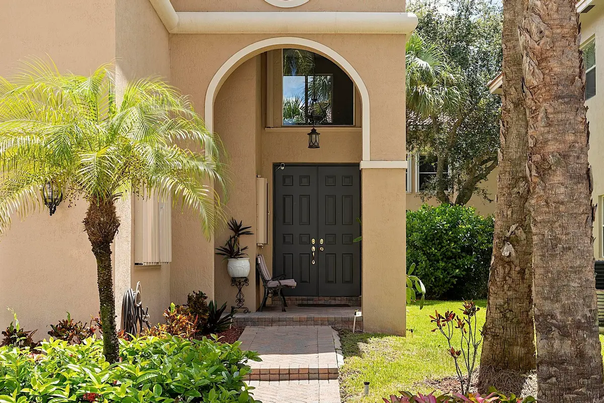 120 NW 117th Ter, Plantation, FL 33325 - at 120 NW 117TH Terrace, Plantation