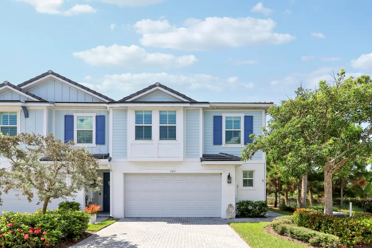 Front Exterior at 202 PRESERVE Trail, Stuart