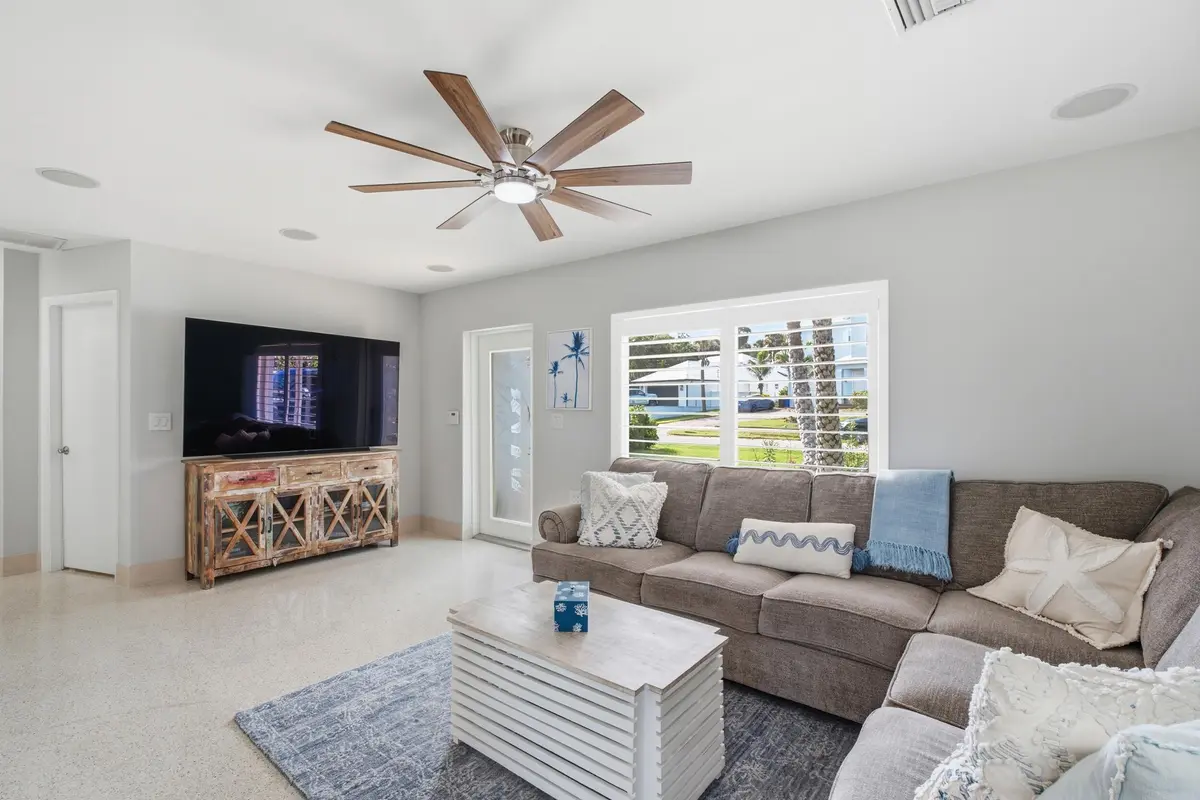 9_smg01997 at 1719 SW DYER POINT Road, Palm City