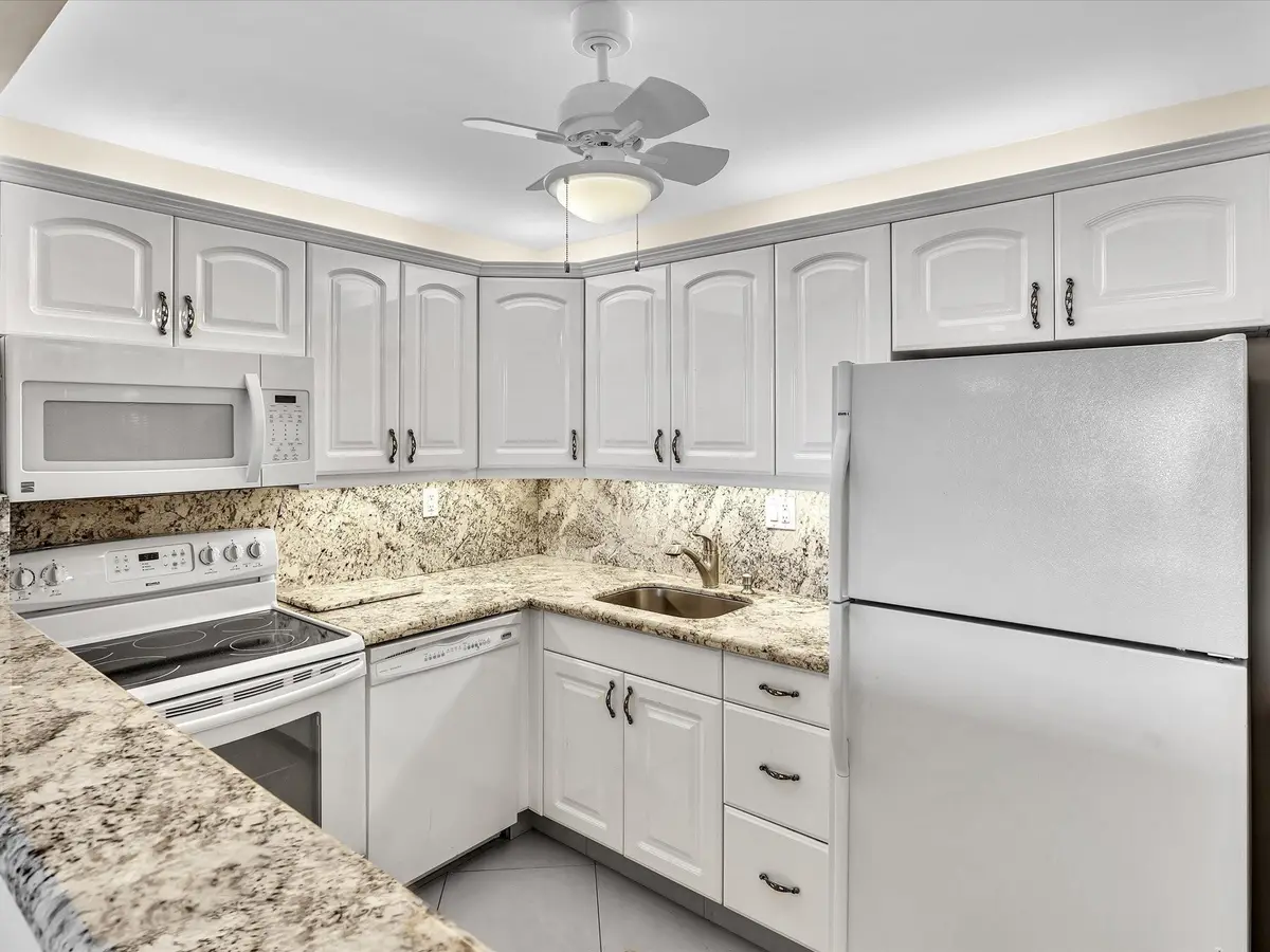 Photo 8 at 1421 S OCEAN Boulevard 116, Pompano Beach