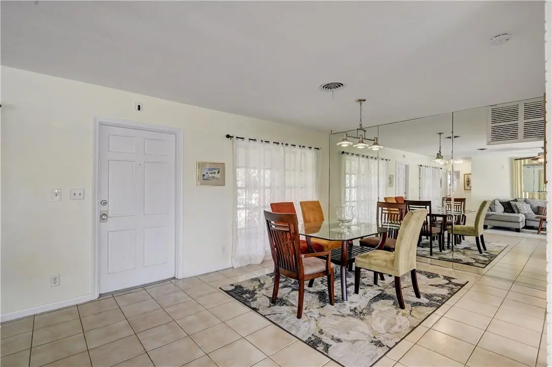 Photo 4 at 840 SW 7TH Street, Boca Raton