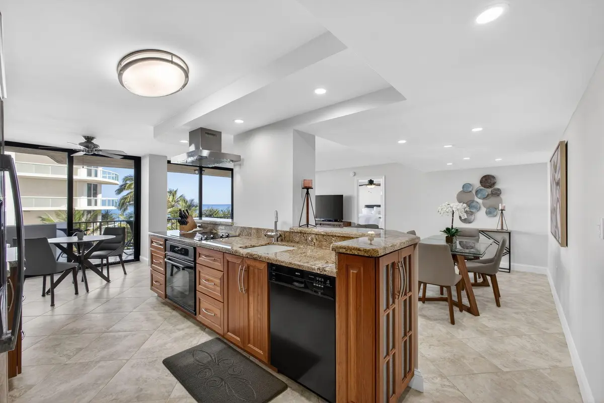 2-web-or-mls-5D1A0656 at 4200 N Ocean Drive 1-406, Riviera Beach