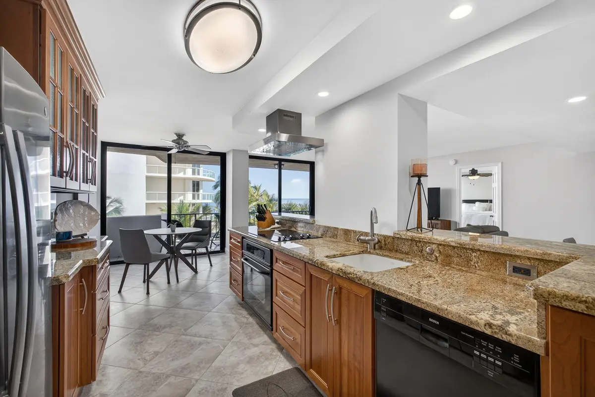 3-web-or-mls-5D1A0661 at 4200 N Ocean Drive 1-406, Riviera Beach