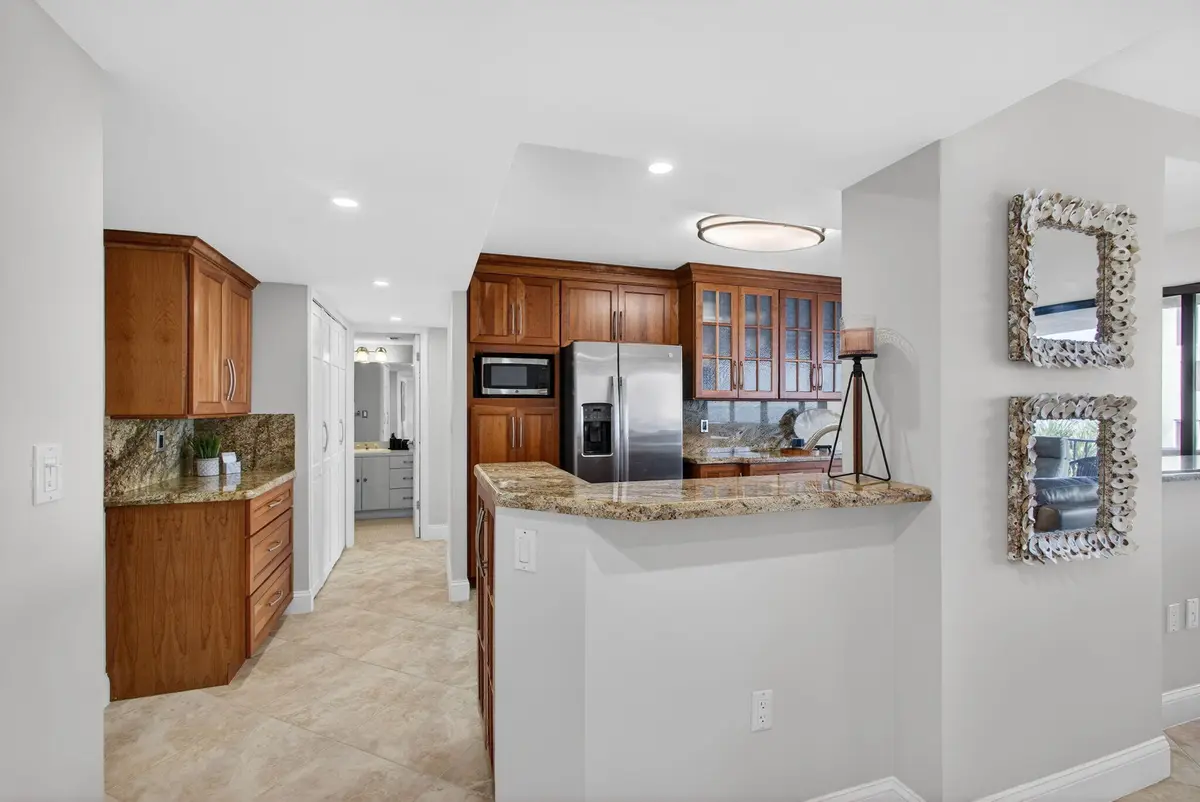 4-web-or-mls-5D1A0663 at 4200 N Ocean Drive 1-406, Riviera Beach