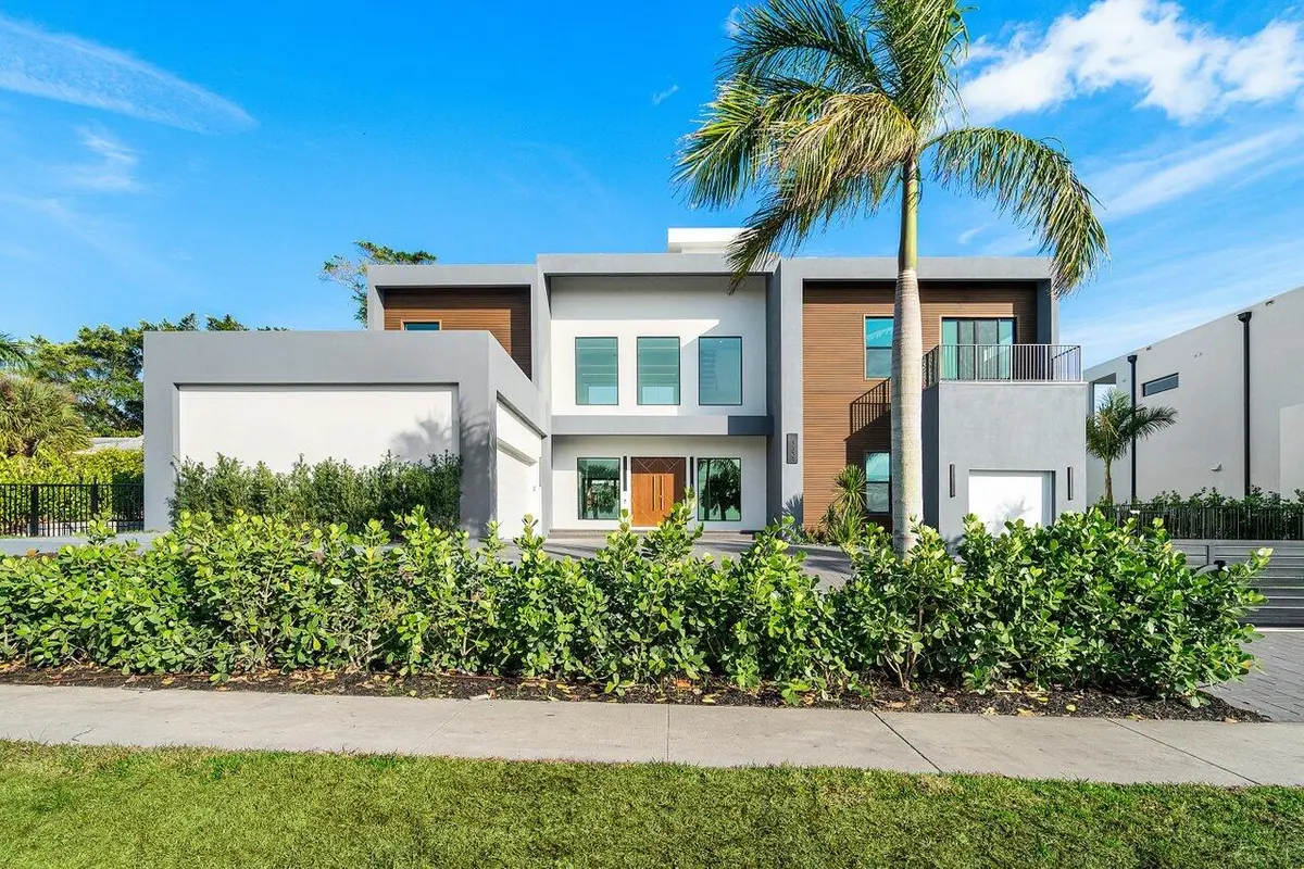 FRONT at 13480 US HIGHWAY 1, Juno Beach
