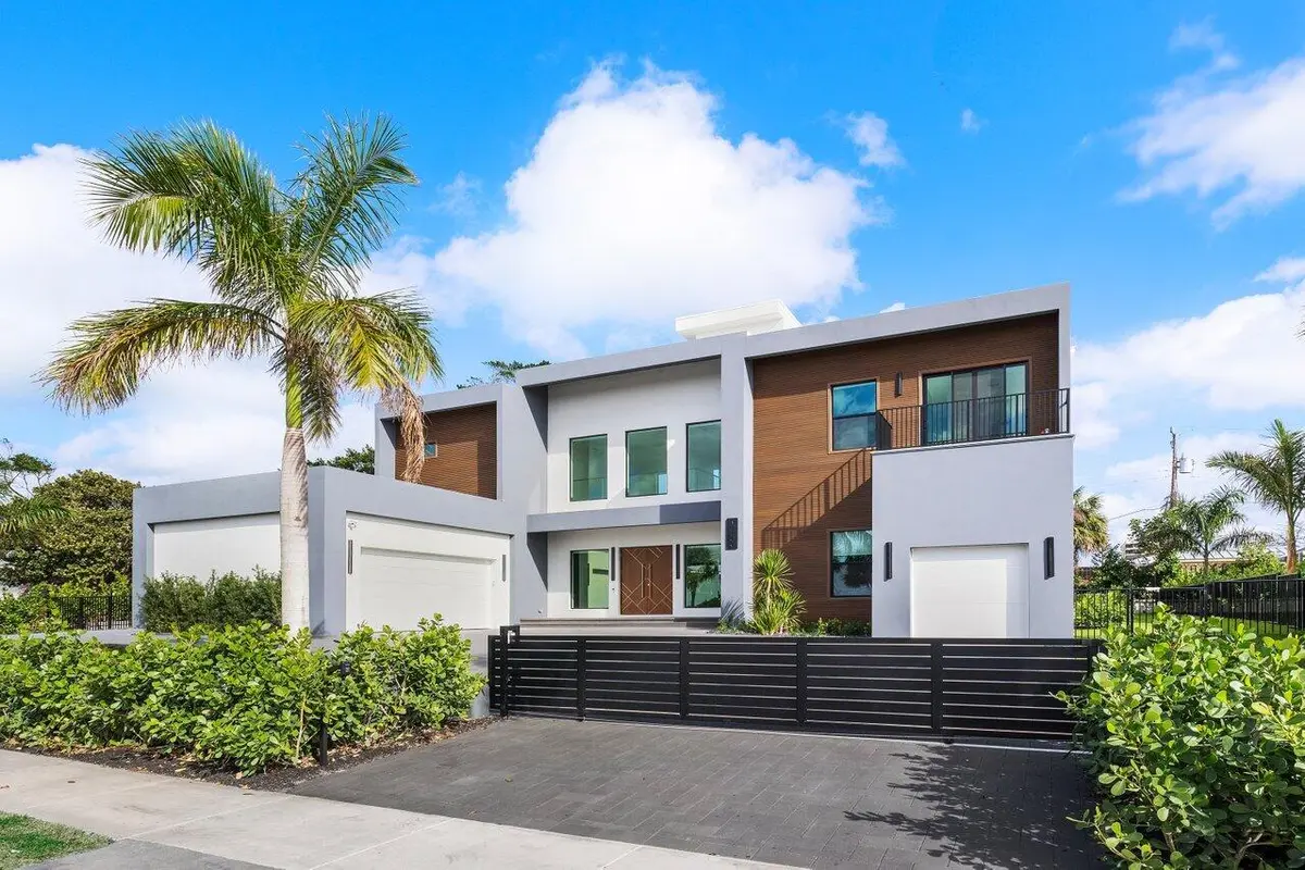 FRONT at 13480 US HIGHWAY 1, Juno Beach