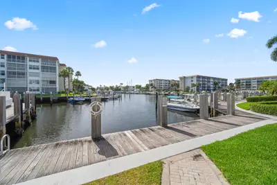 2525 Florida Boulevard 130, Delray Beach – Condominium for sale