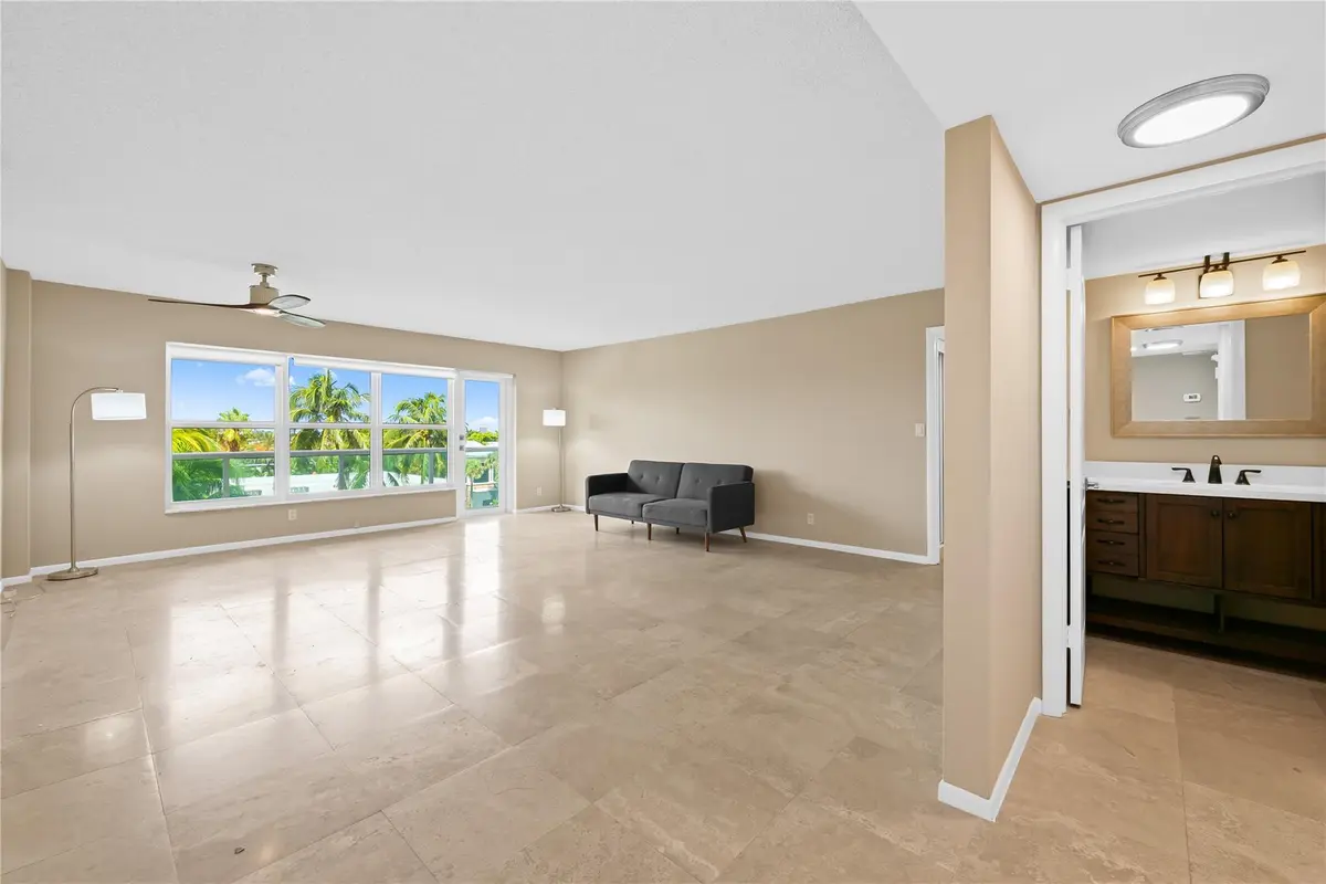 Photo 2 at 3900 GALT OCEAN Drive 309, Fort Lauderdale