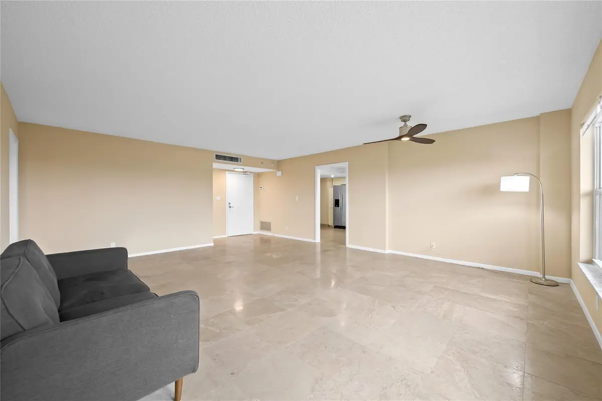 Photo 5 at 3900 GALT OCEAN Drive 309, Fort Lauderdale
