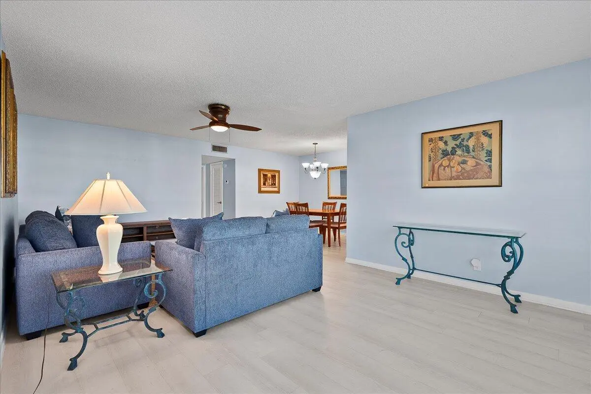 03-JLC_3455 at 220 COUNTRY Lane B, Boynton Beach