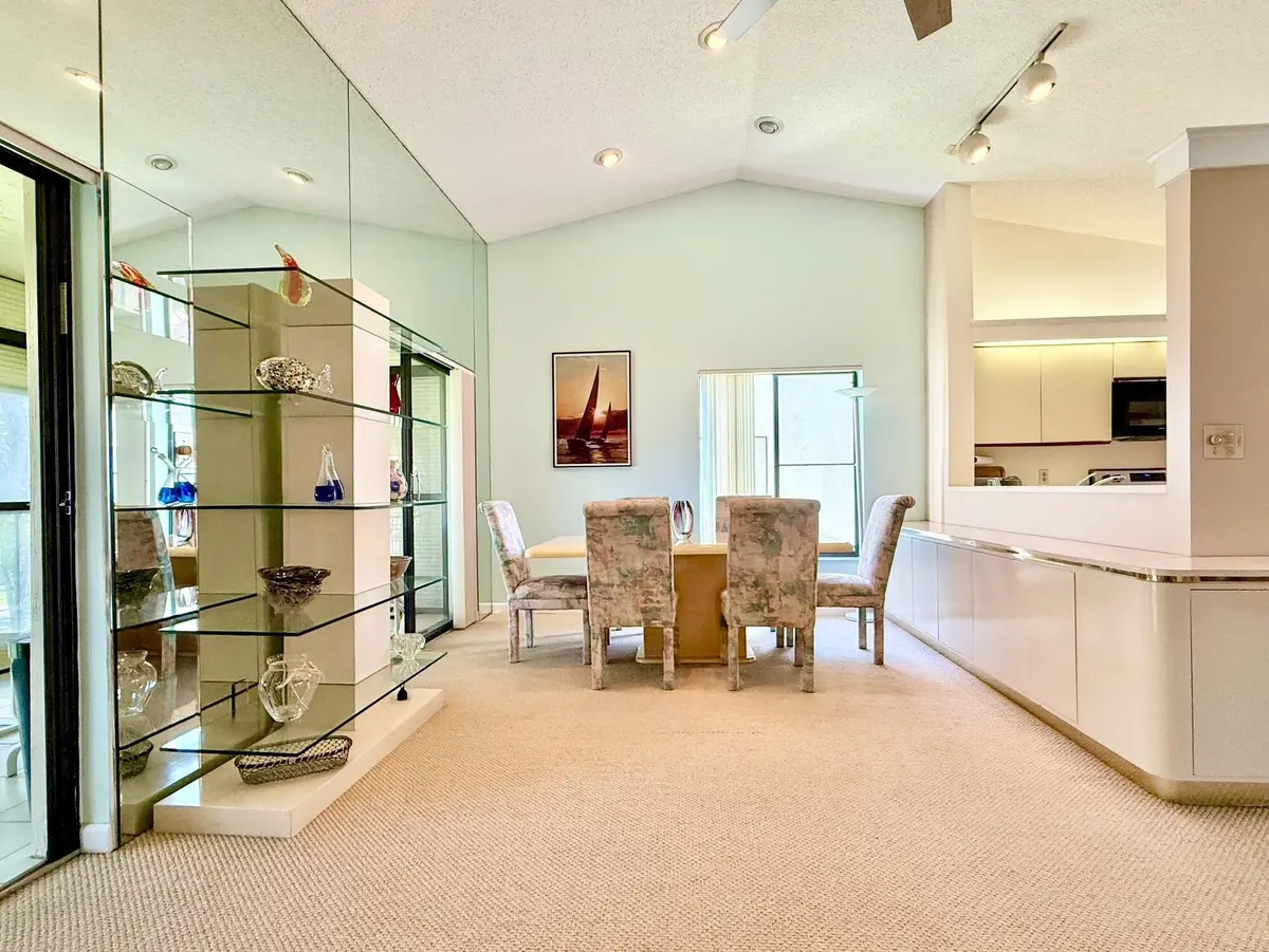 B27 at 10678 OCEAN PALM Way 202, Boynton Beach