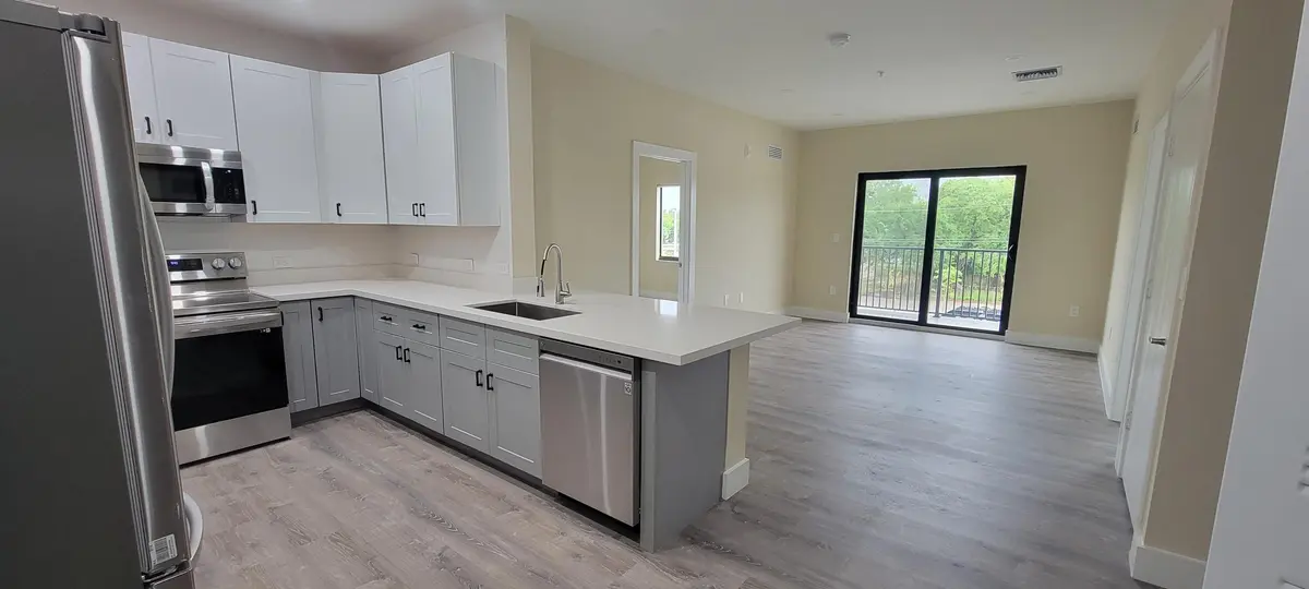 3801 DAVIE Boulevard 220, Fort Lauderdale, FL – photo 2