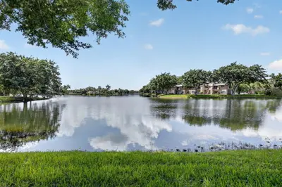 2361 NW 96TH Terrace 18K, Pembroke Pines – Condominium for rent