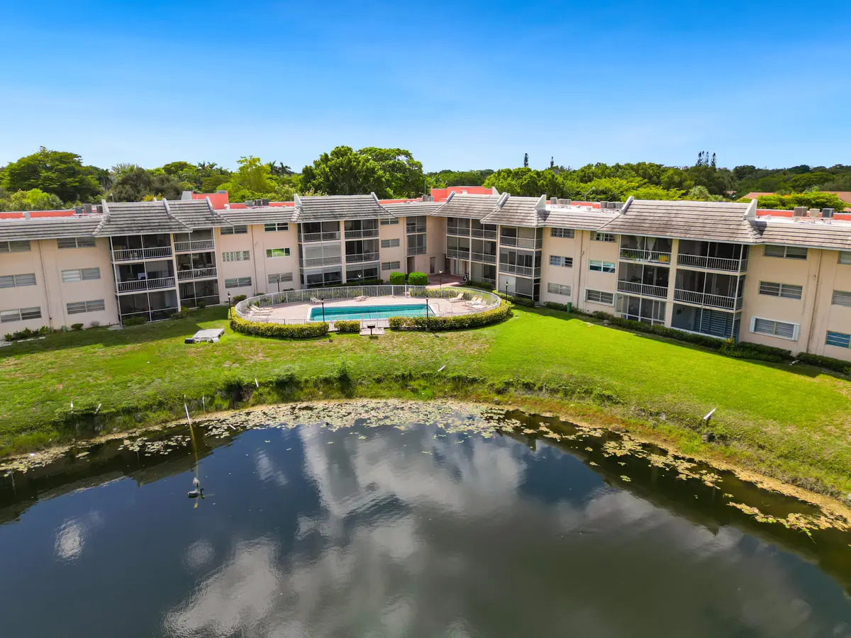 2850 Forest Hills  Boulevard 211, Coral Springs, FL – photo 4
