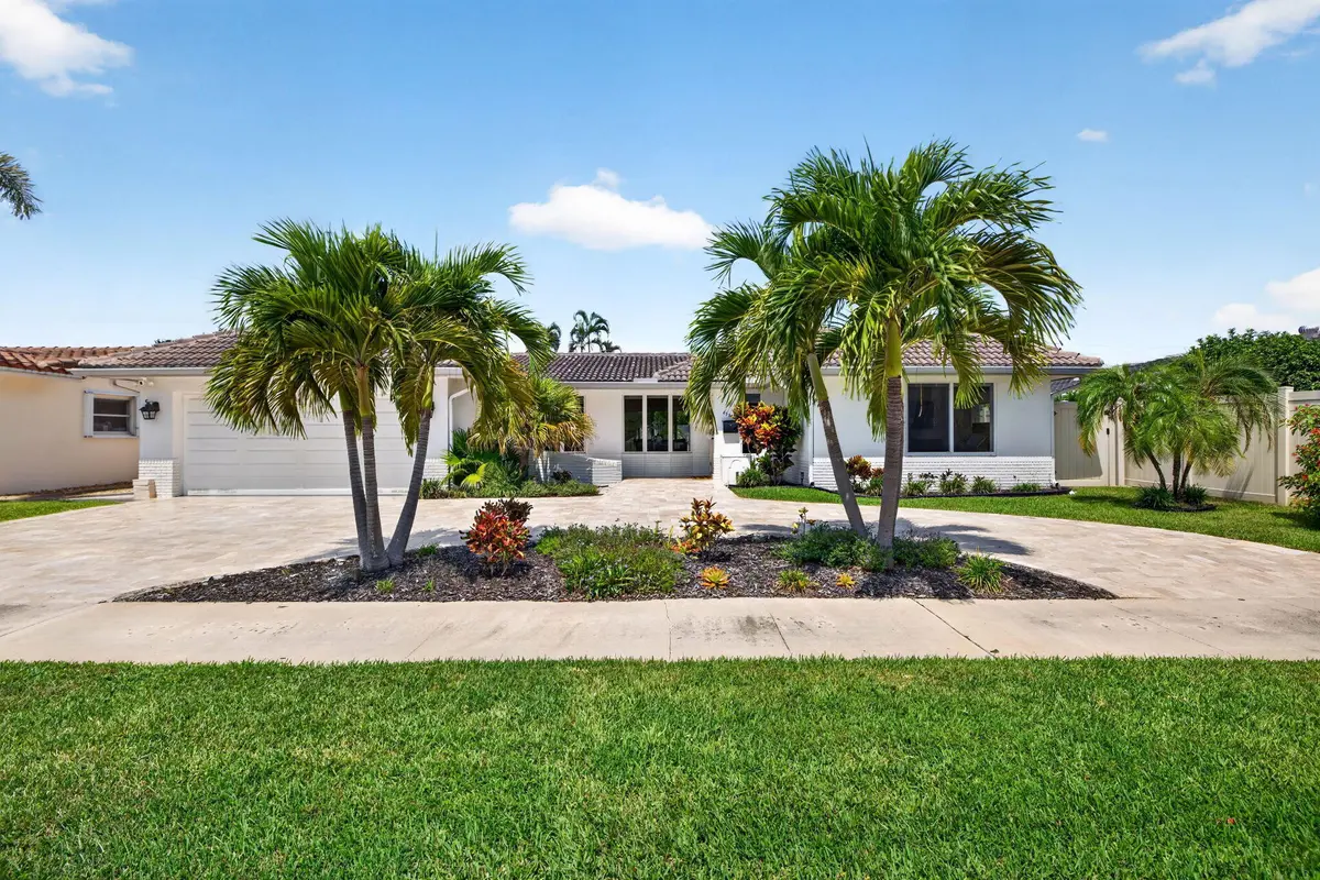 2-web-or-mls-699A8186 at 6351 NE 22nd Avenue, Fort Lauderdale