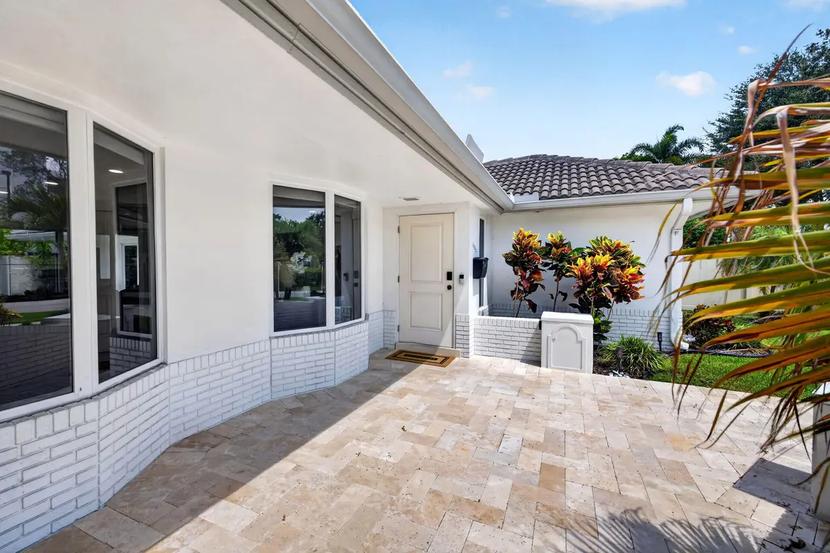 5-web-or-mls-699A8206 at 6351 NE 22nd Avenue, Fort Lauderdale